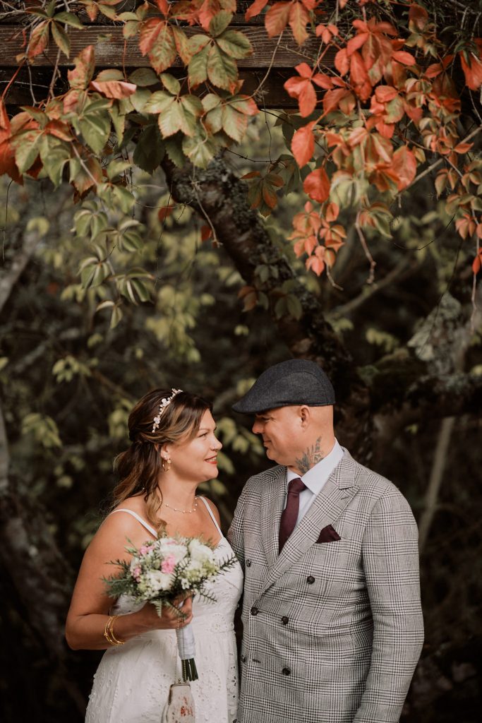 american couple eloping in Portugal in the autumn