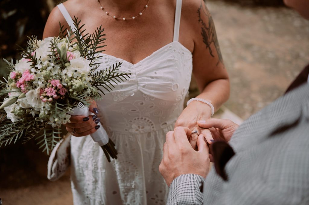 Couple eloping in the ruins of church in Monserrate, Sintra