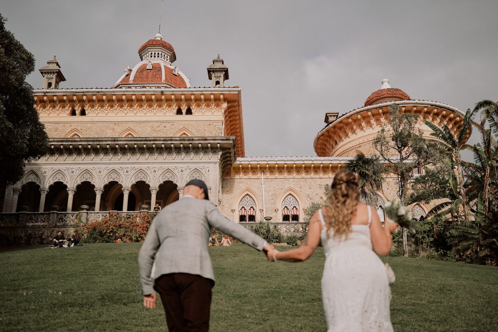 couple walking up to the palace of monserrate